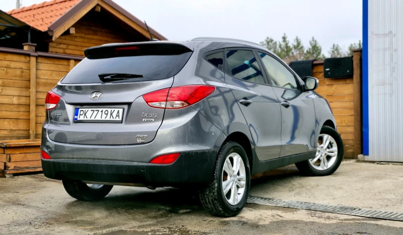 Hyundai IX35 2.0 CRDI 184к.с. 4X4 Много добро състояние, снимка 4 - Автомобили и джипове - 48812569