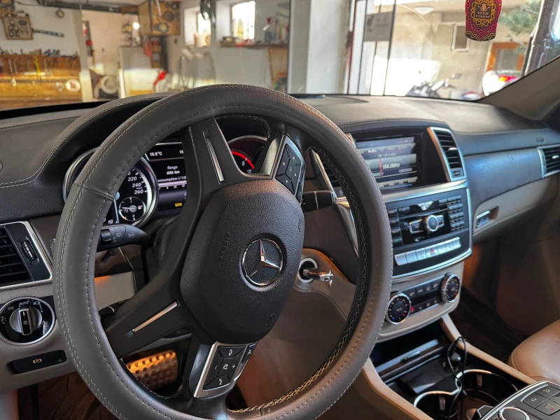 Mercedes-Benz ML 350, снимка 10 - Автомобили и джипове - 52533713
