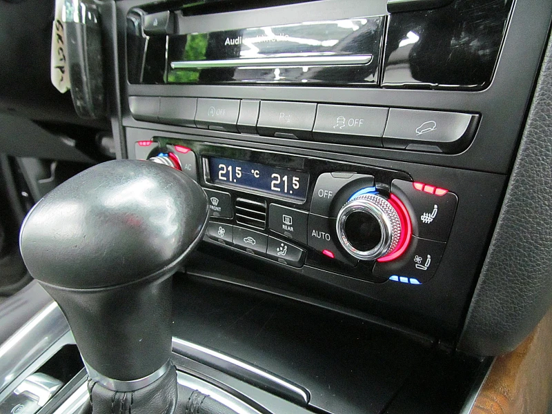 Audi Q5 PANORAMA/START STOP/ПОДГРЕВ ОБДУХВАНЕ ЛИЗИНГ, снимка 16 - Автомобили и джипове - 52392179