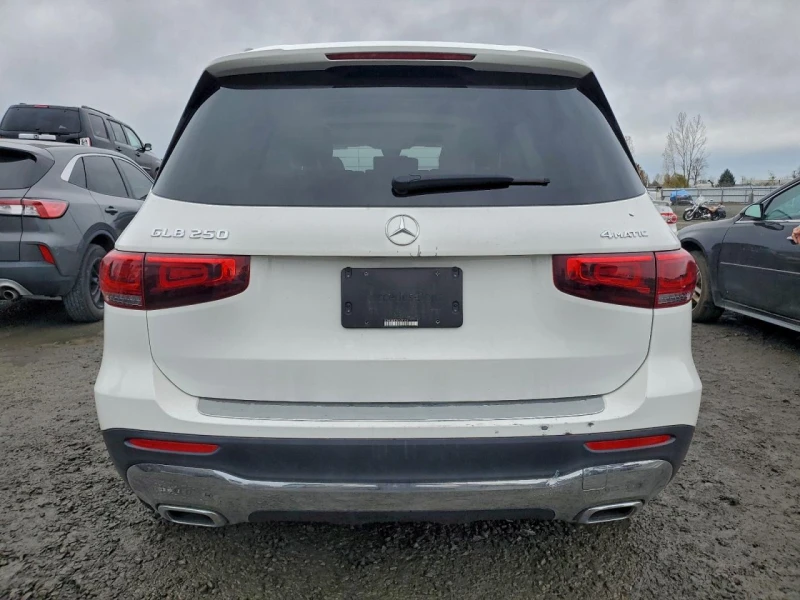 Mercedes-Benz GLB 250 4MATIC* DISTRONIC* ПОДГРЕВИ* ПАНОРАМА* KEYLESS, снимка 6 - Автомобили и джипове - 53156228