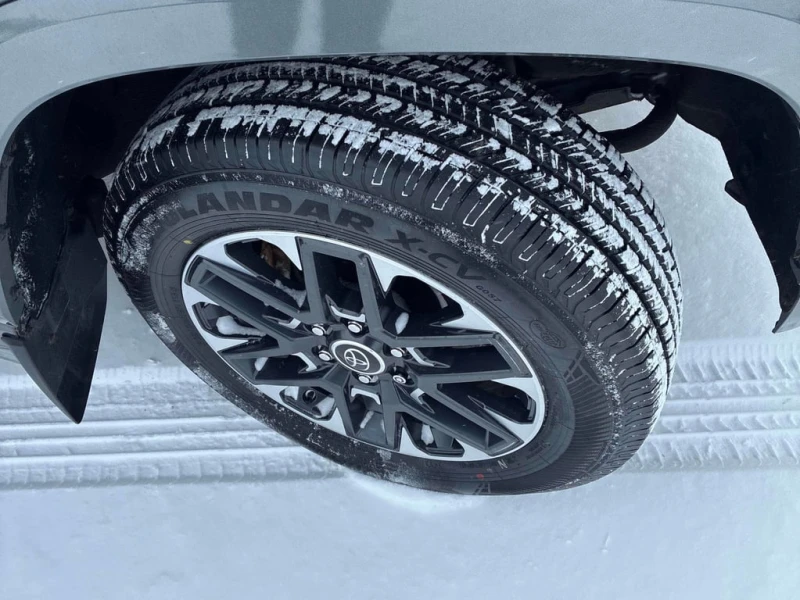 Toyota Tundra * 4x4 Crewmax Limited Long Bed * CARFAX, снимка 16 - Автомобили и джипове - 53307382