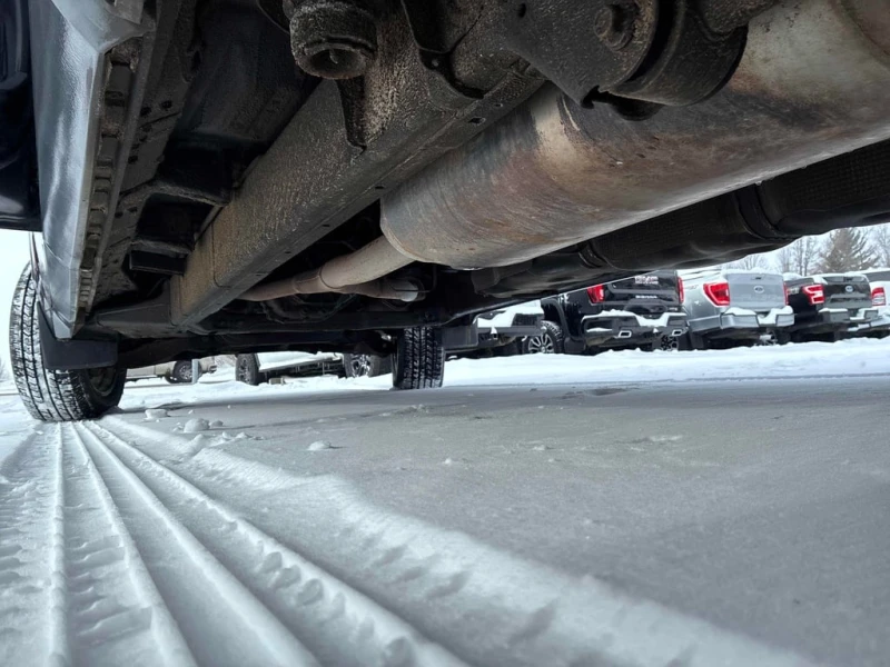 Toyota Tundra * 4x4 Crewmax Limited Long Bed * CARFAX, снимка 12 - Автомобили и джипове - 53307382