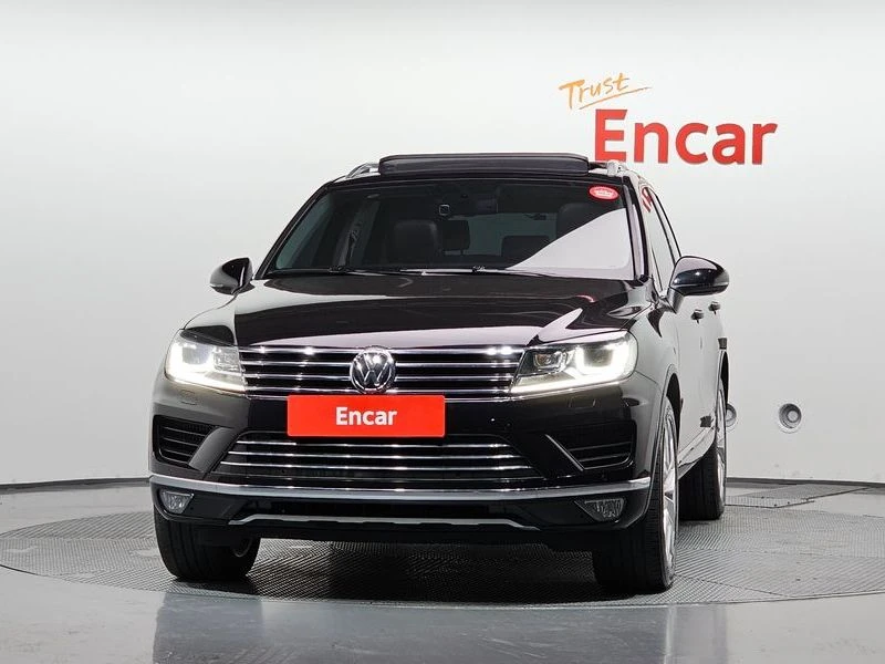 VW Touareg 3.0 Automatic, снимка 3 - Автомобили и джипове - 55736914
