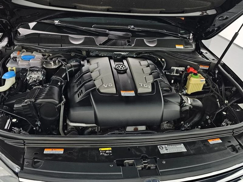 VW Touareg 3.0 Automatic, снимка 6 - Автомобили и джипове - 55736914