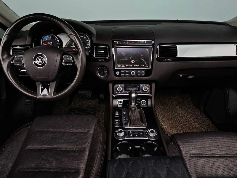 VW Touareg 3.0 Automatic, снимка 7 - Автомобили и джипове - 55736914