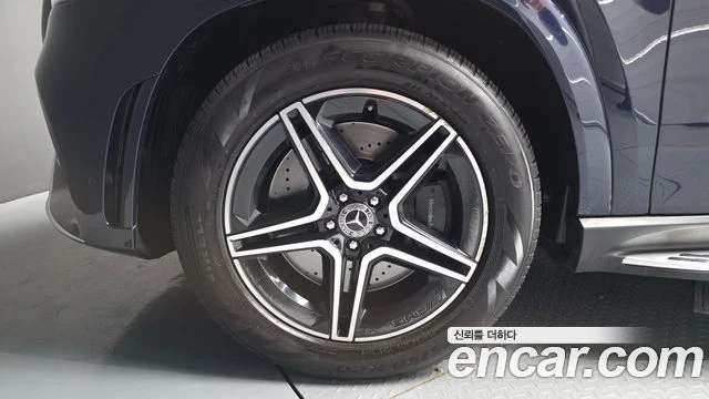 Mercedes-Benz GLE 400 | TOP SERVICE AMG PACK, снимка 5 - Автомобили и джипове - 56169288