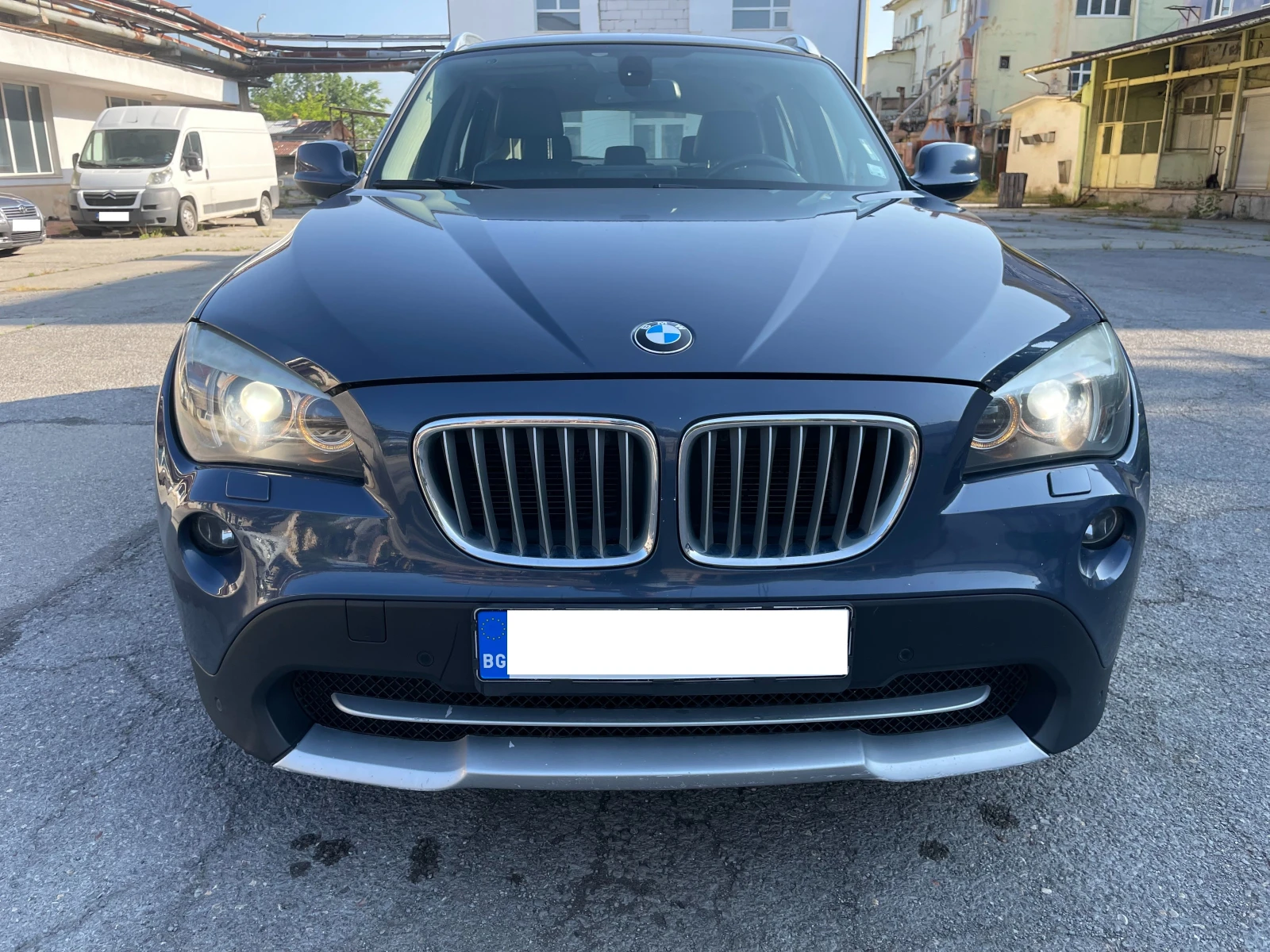 BMW X1 2.3 D - изображение 8