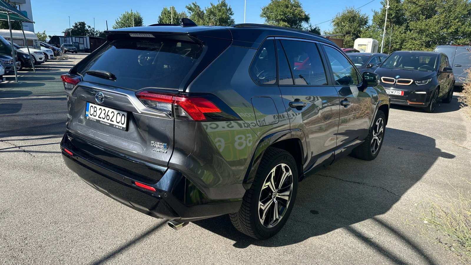 Toyota Rav4 2.5 Luxury Premium Bi-Tone PlugIn Hybrid 4x4 - изображение 5