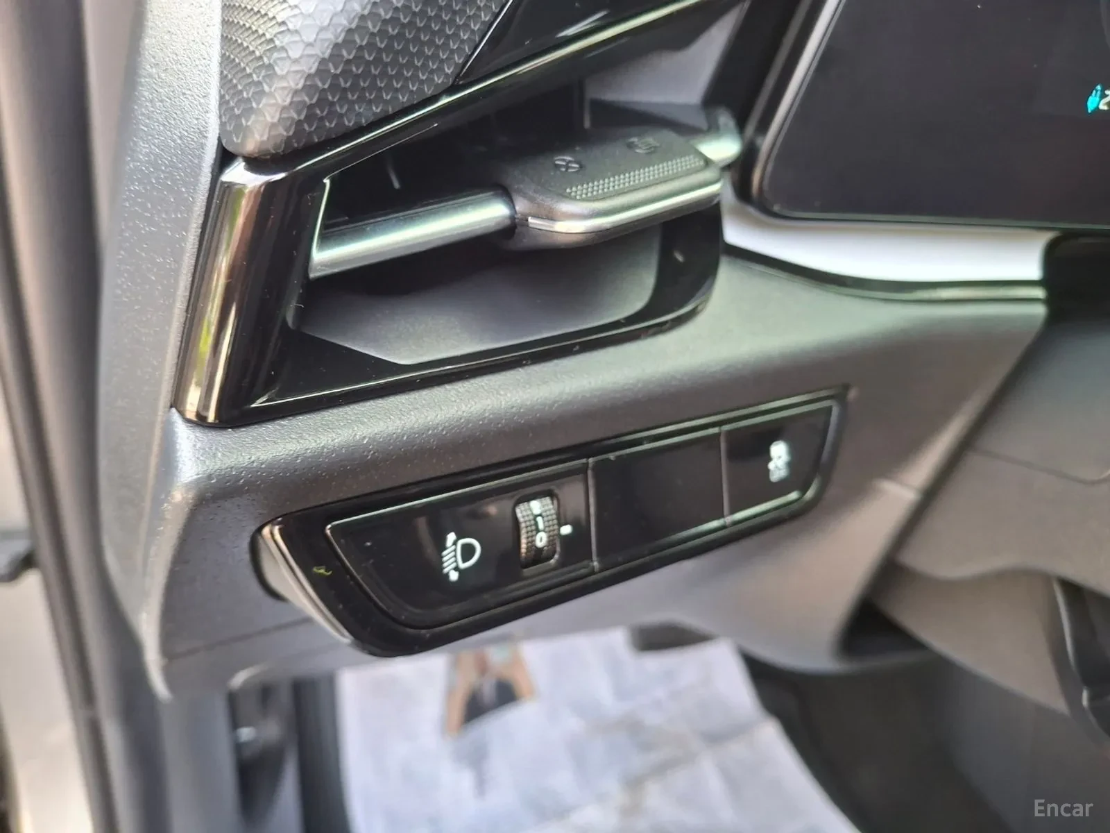 Kia Niro, снимка 16 - Автомобили и джипове - 55587399
