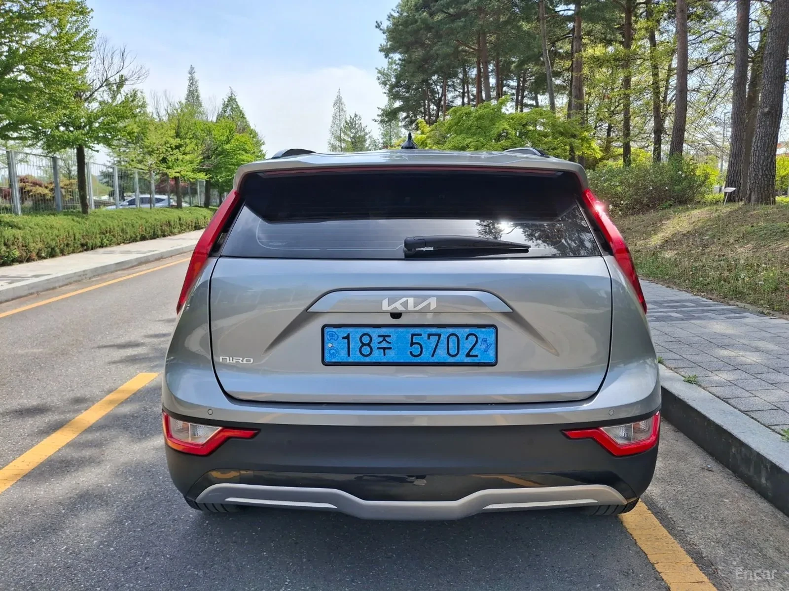 Kia Niro, снимка 5 - Автомобили и джипове - 55587399