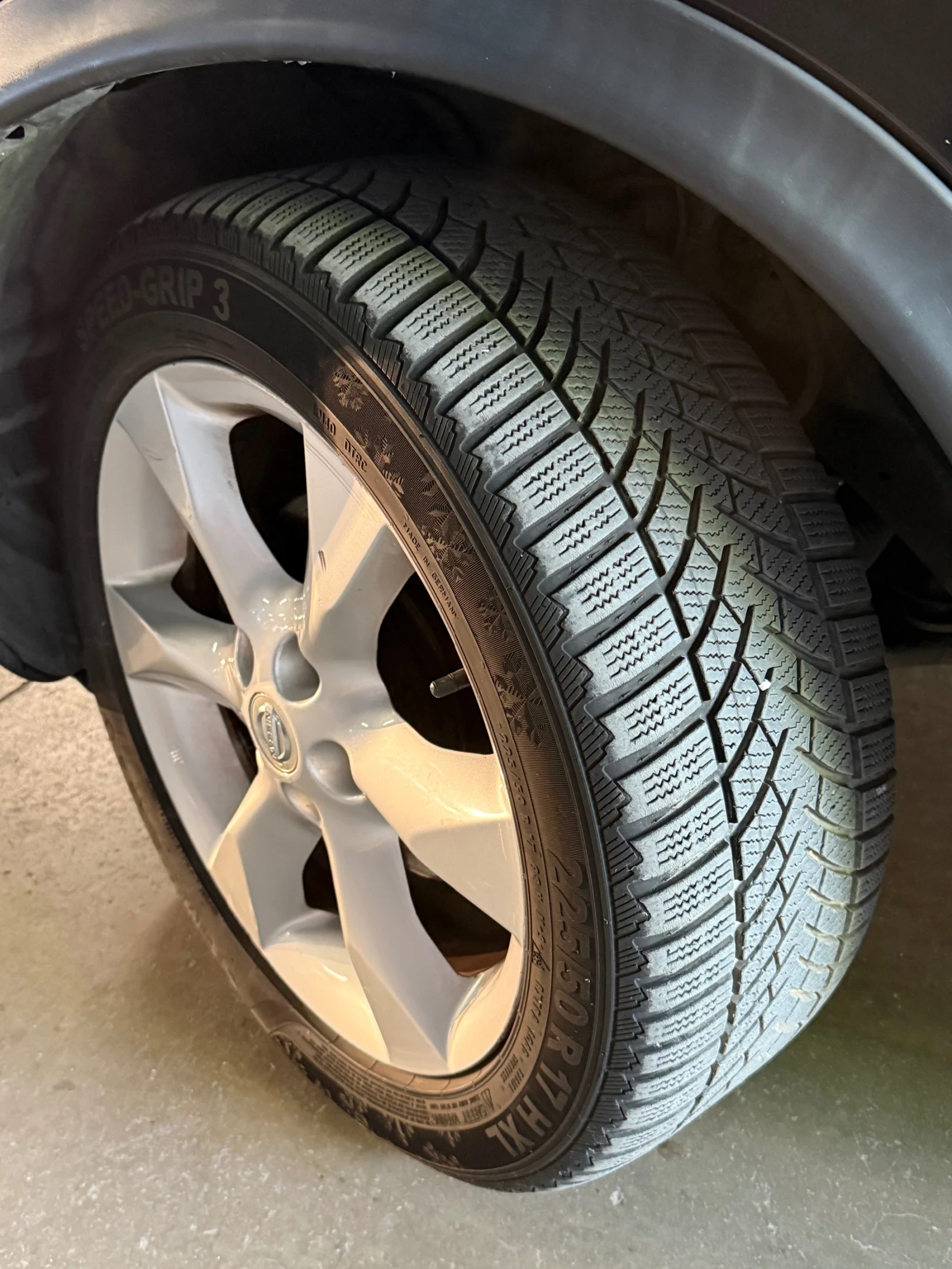 Nissan Juke, снимка 8 - Автомобили и джипове - 55951619