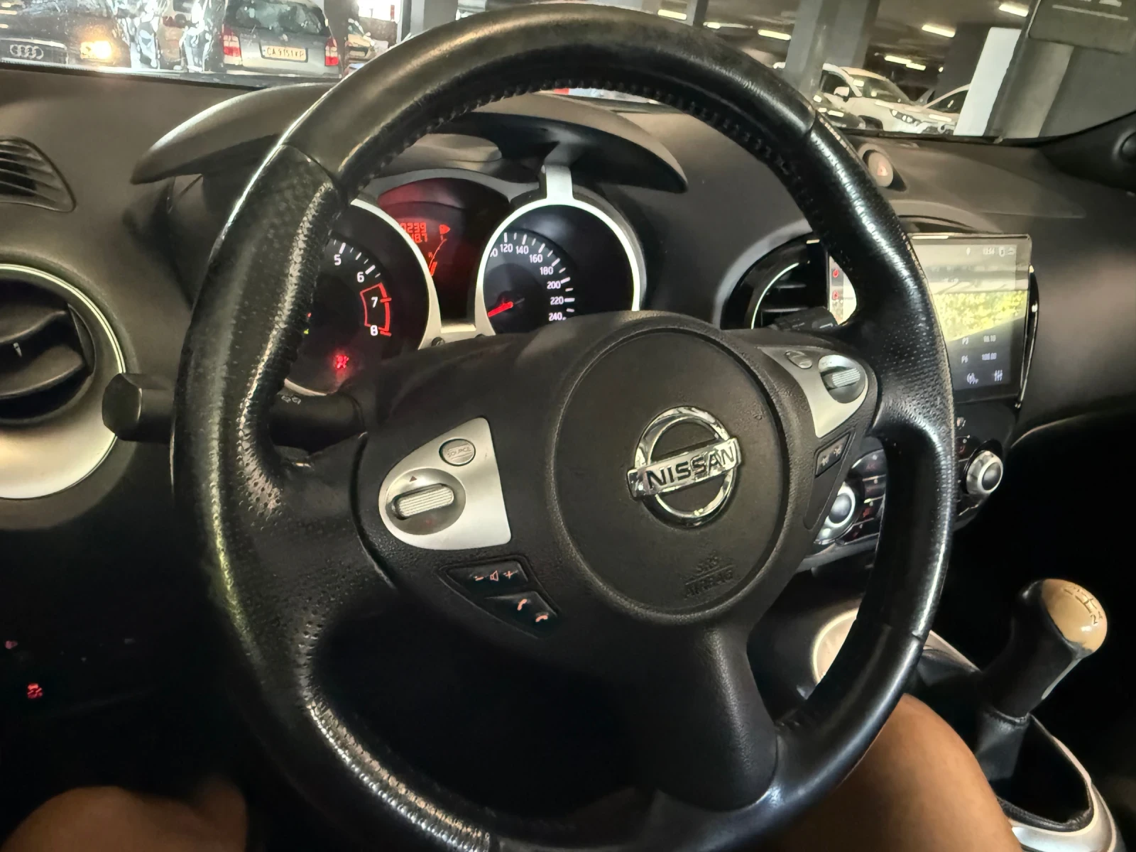 Nissan Juke, снимка 5 - Автомобили и джипове - 55951619