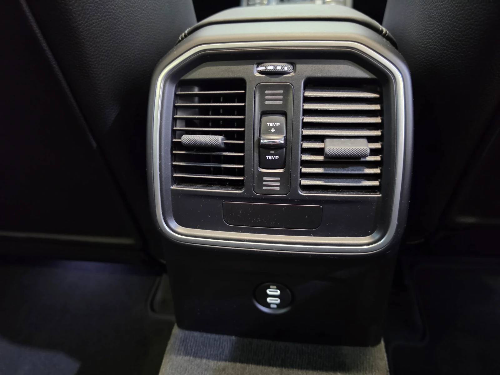 Porsche Macan S 2.9 V6 Turbo / Panorama / Bose / Navi / Keyless, снимка 13 - Автомобили и джипове - 56106147