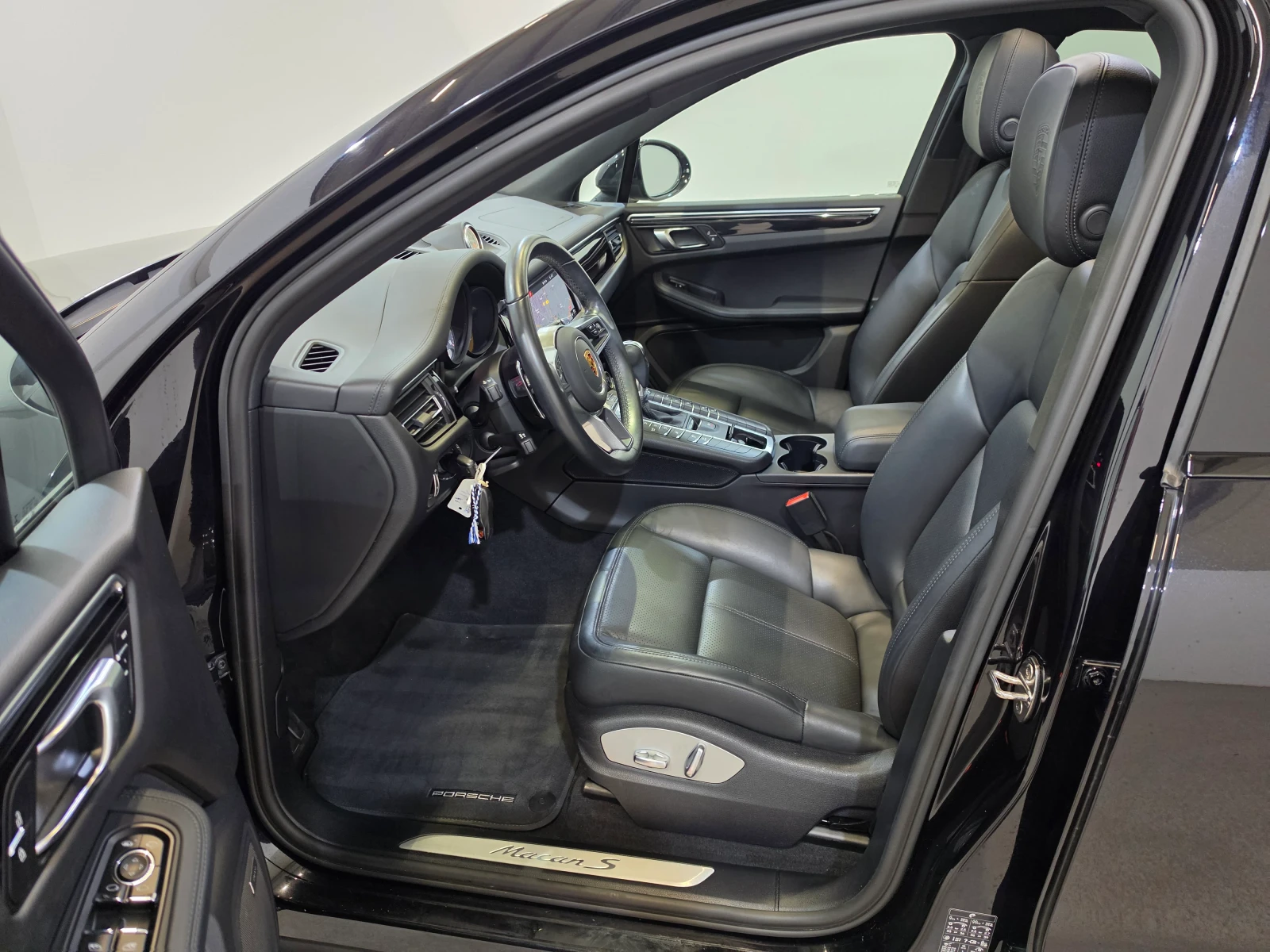 Porsche Macan S 2.9 V6 Turbo / Panorama / Bose / Navi / Keyless, снимка 5 - Автомобили и джипове - 56106147