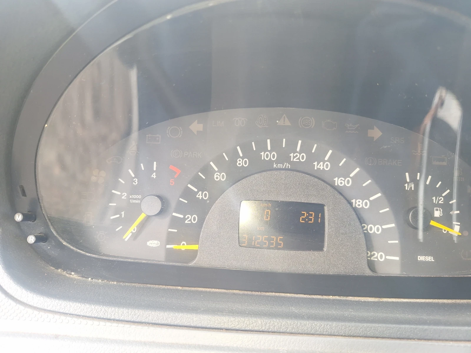 Mercedes-Benz Vito 109 CDI, снимка 7 - Бусове и автобуси - 54172845
