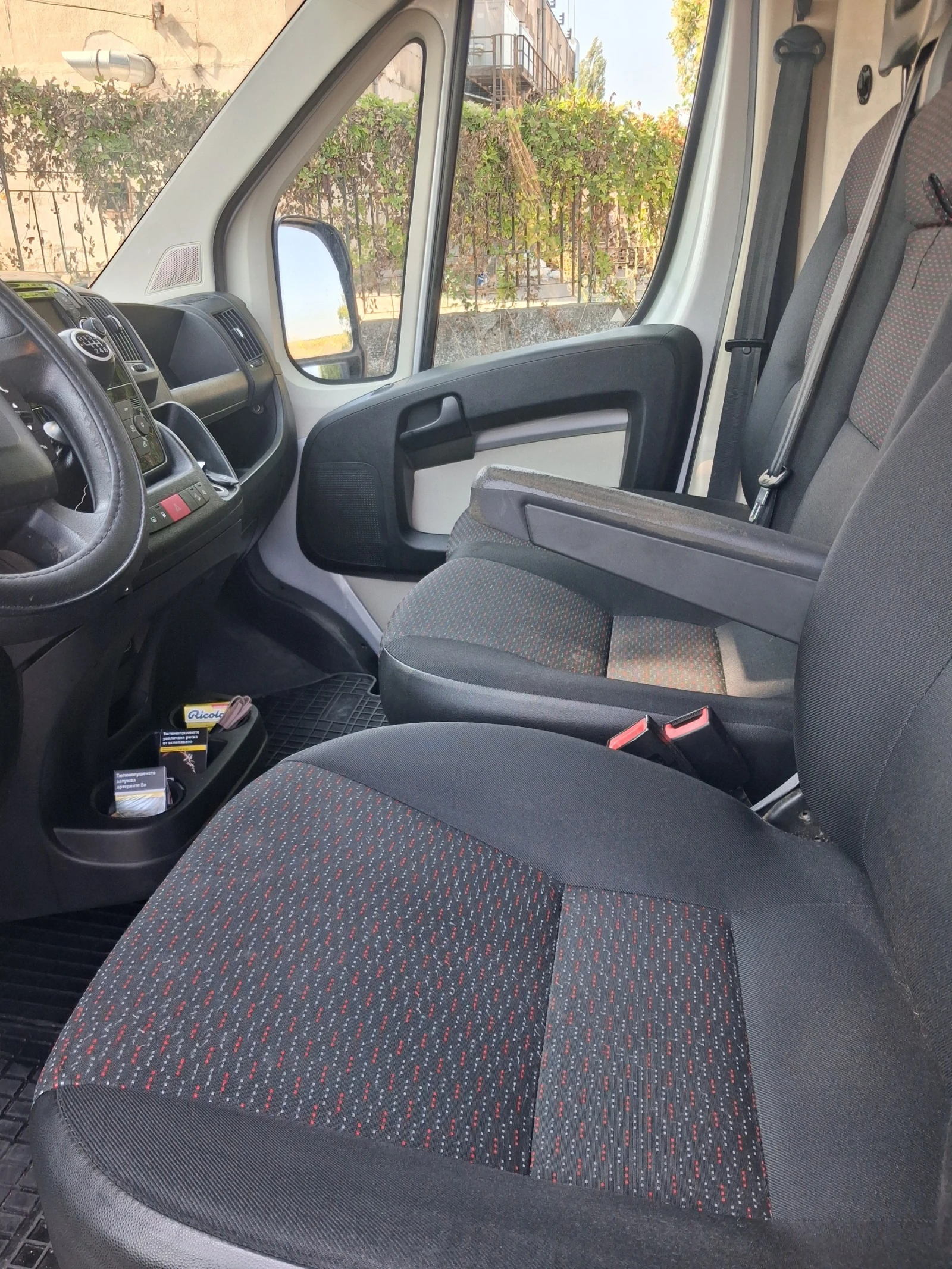 Peugeot Boxer 2.0 HDi 163 кс 6ск, снимка 12 - Бусове и автобуси - 55612402