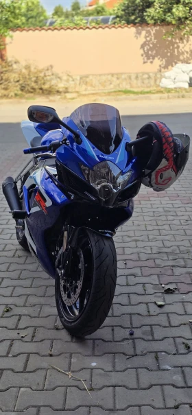     Suzuki Gsxr K7 750