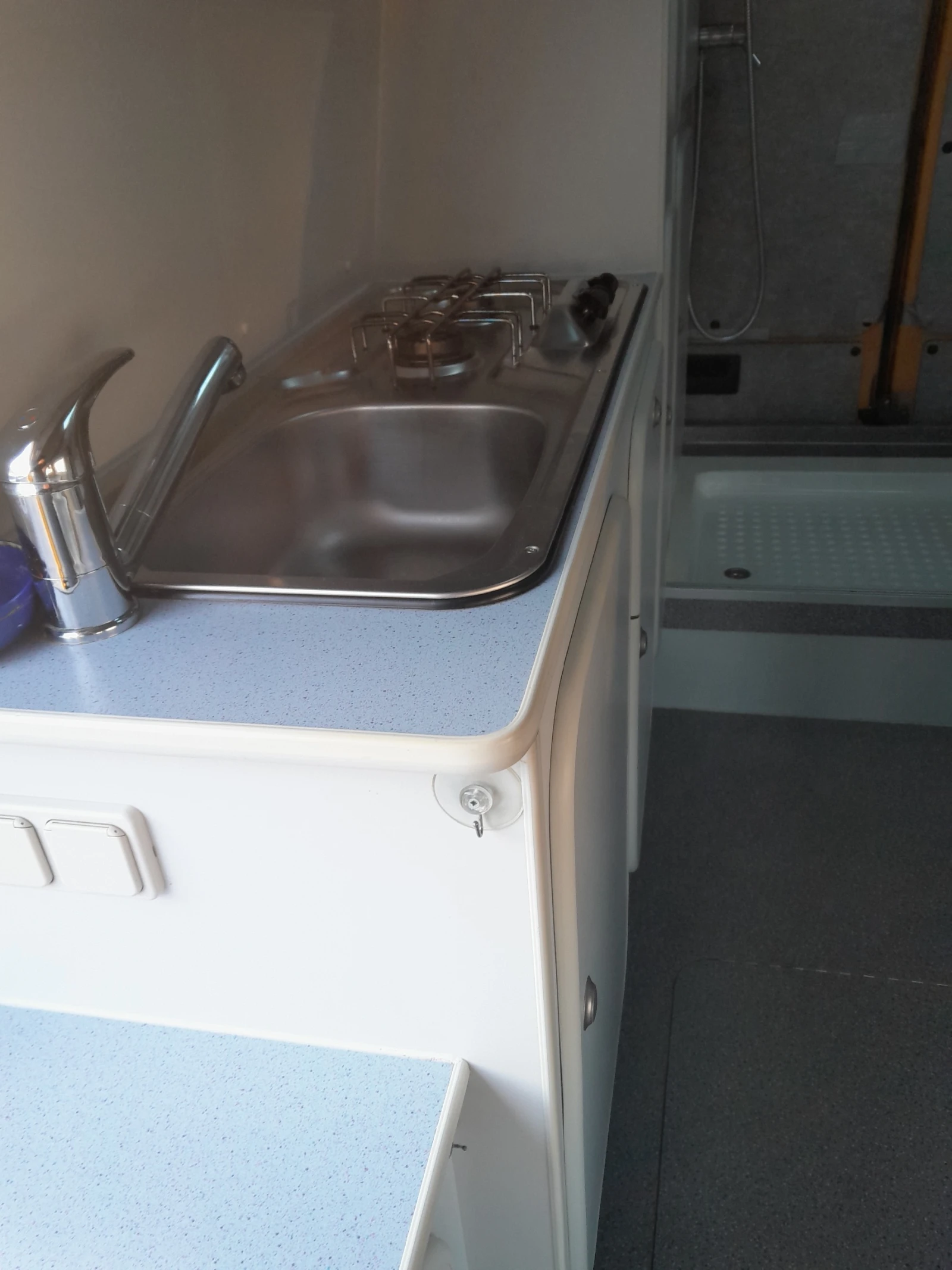 Кемпер Mercedes-Benz Карман мобил  - изображение 7