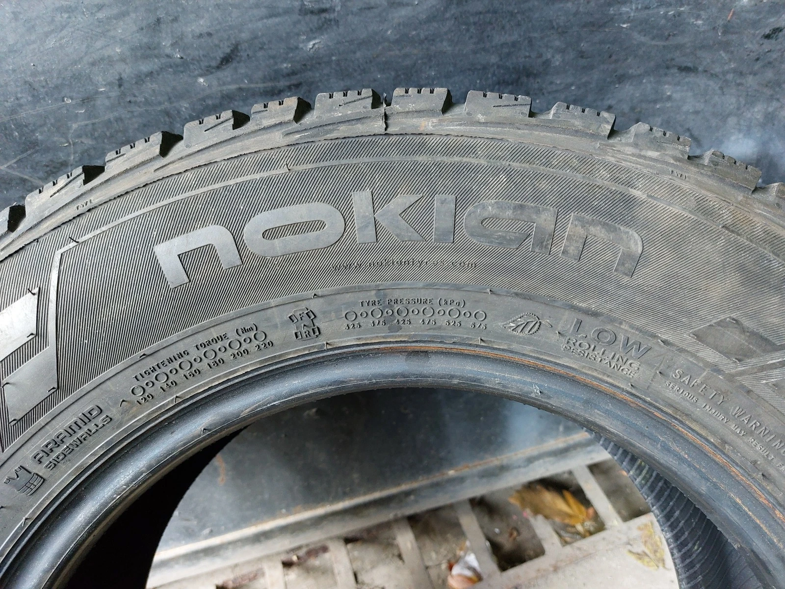 ���� 215/65R15 | Mobile.bg � ����������� 4