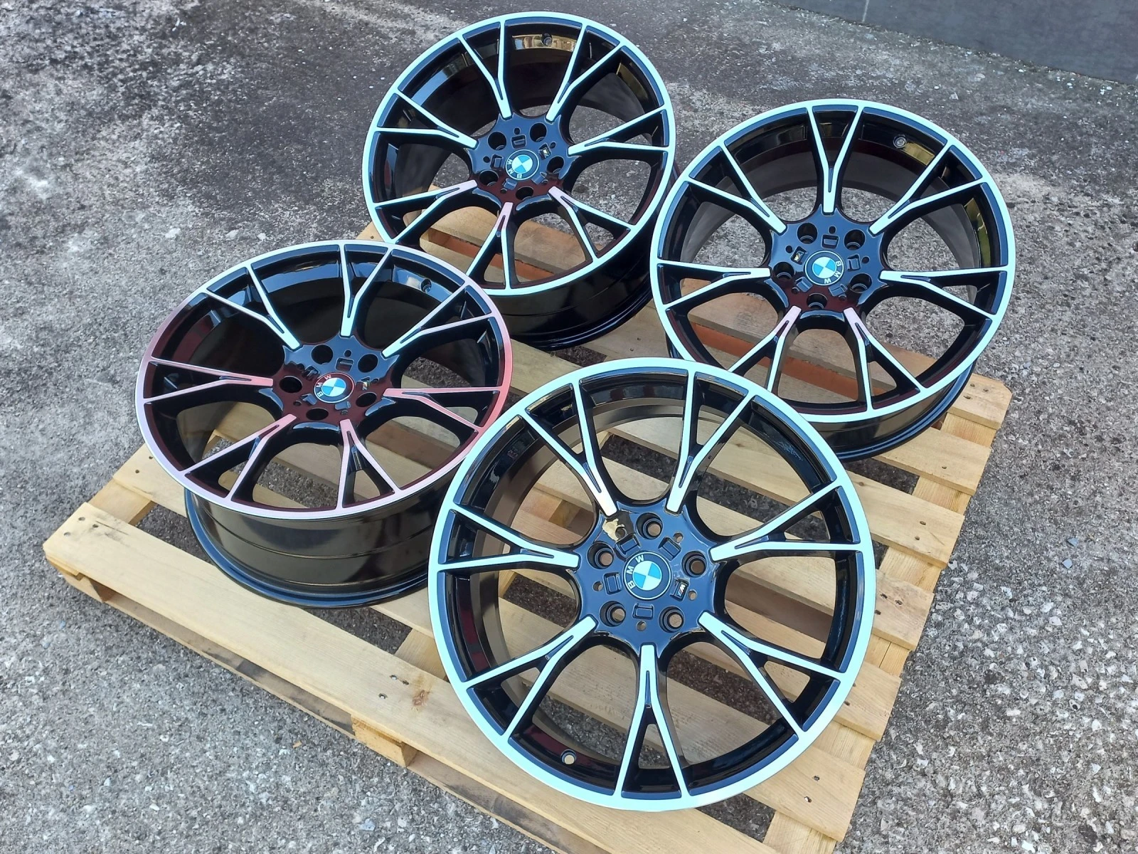 ������ �� BMW | Mobile.bg � ����������� 12