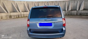 Chrysler Town and Country + Газ, снимка 3