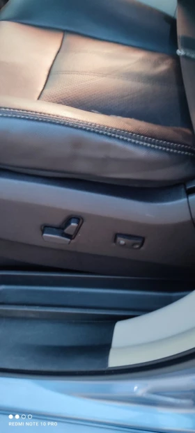 Chrysler Town and Country + Газ, снимка 13