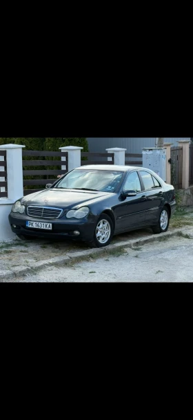 Mercedes-Benz C 220 2.2CDI 143k.c. 6 скорости, снимка 1