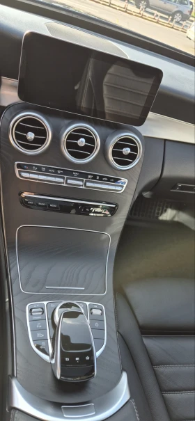Mercedes-Benz C 300 D Hybrid, снимка 10
