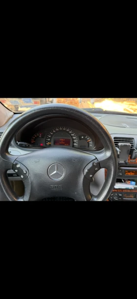 Mercedes-Benz C 220 2.2CDI 143k.c. 6 �������� | Mobile.bg � ����� ������ 10