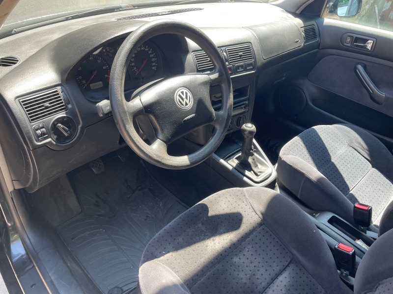 VW Golf, снимка 8 - Автомобили и джипове - 46291188