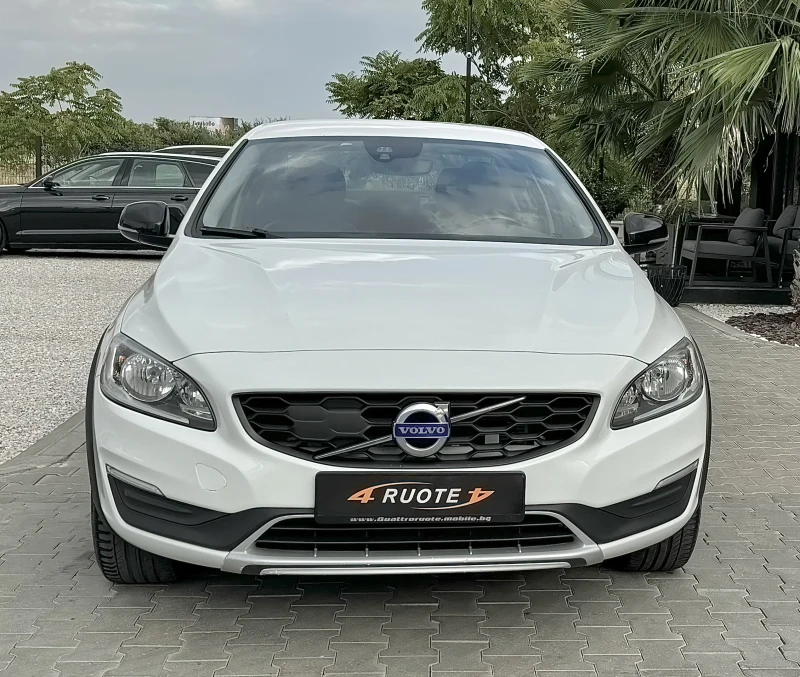 Volvo S60 2.0D3 Cross Country , снимка 1 - Автомобили и джипове - 46847820