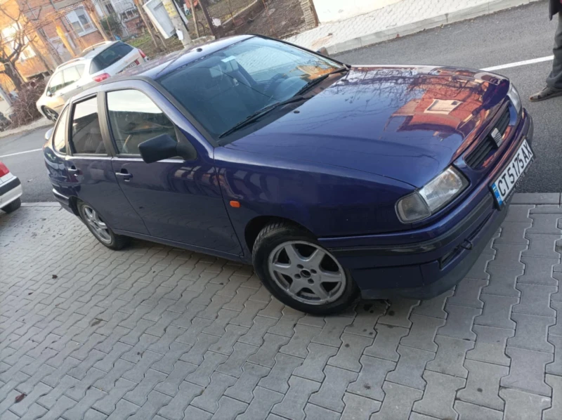 Seat Cordoba, снимка 3 - Автомобили и джипове - 48092091