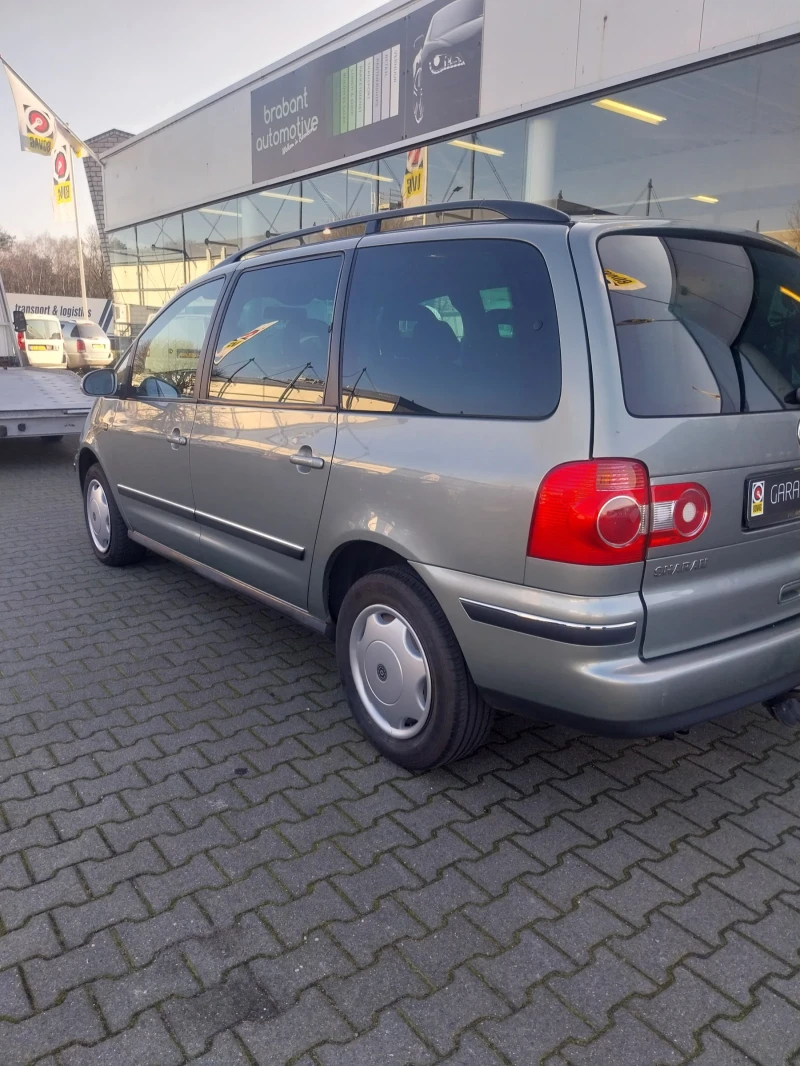 VW Sharan 1.8 турбо, снимка 8 - Автомобили и джипове - 49349292