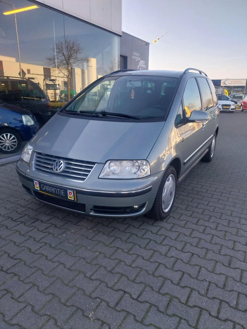 VW Sharan 1.8 турбо, снимка 2 - Автомобили и джипове - 49349292