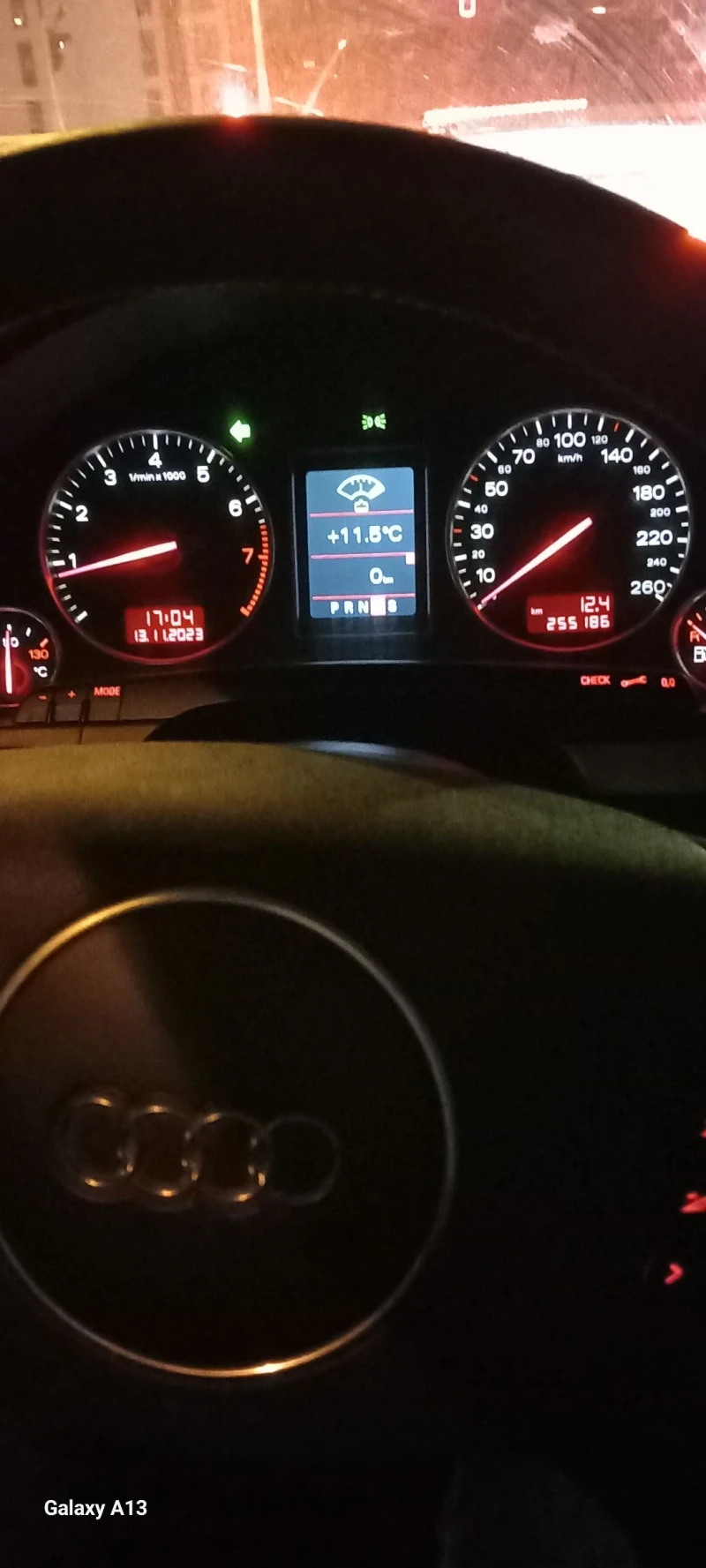 Audi A4, снимка 11 - Автомобили и джипове - 51957212