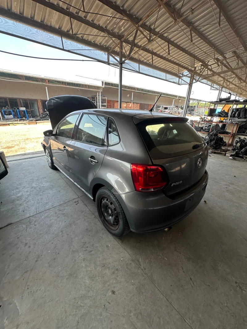 VW Polo 1.6TDI, снимка 3 - Автомобили и джипове - 52645549