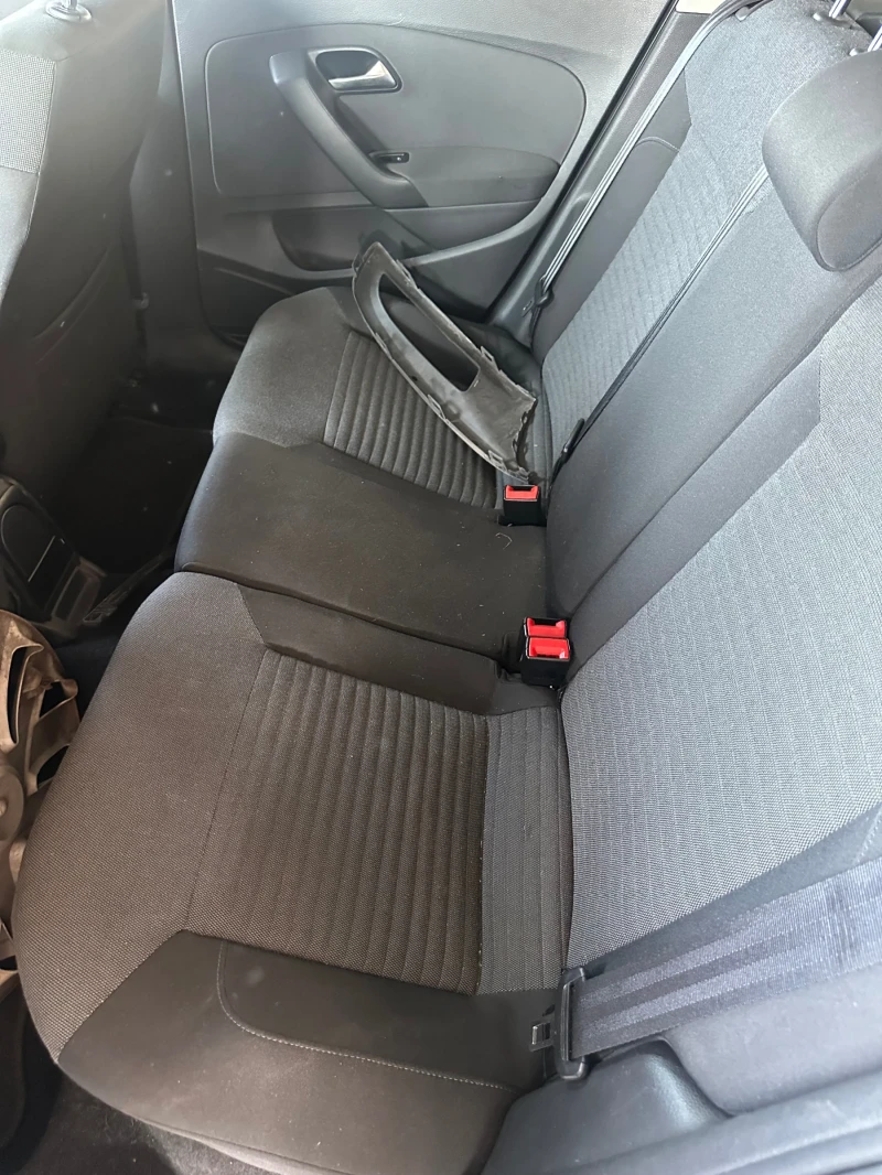 VW Polo 1.6TDI, снимка 5 - Автомобили и джипове - 52645549