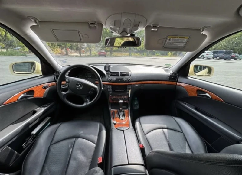 Mercedes-Benz E 200 E200 Compressor / Заводски метан, снимка 10 - Автомобили и джипове - 52320715