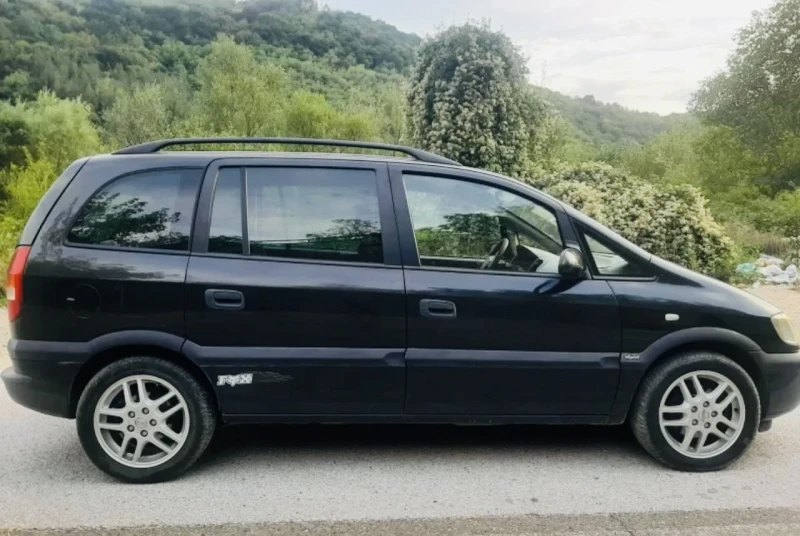 Opel Zafira, снимка 2 - Автомобили и джипове - 52567496