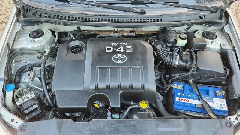 Toyota Corolla 1.4D4D 90k.c.Автоматик, снимка 16 - Автомобили и джипове - 52776087