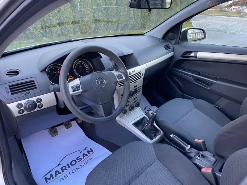 Opel Astra 1.7 CDTI 2007.г/101 Коня/189000 Хил.км/Италия , снимка 7 - Автомобили и джипове - 53076243