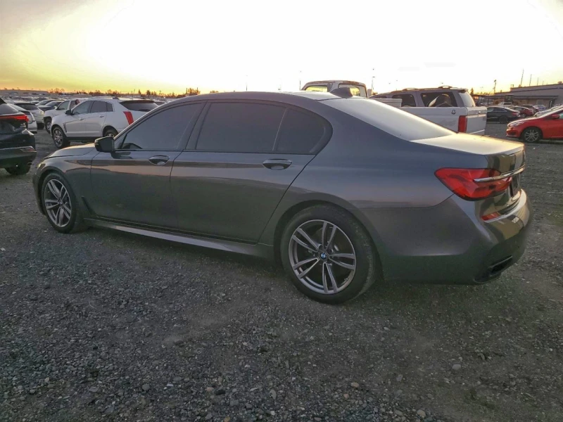 BMW 750 4.4l I, снимка 2 - Автомобили и джипове - 53192905