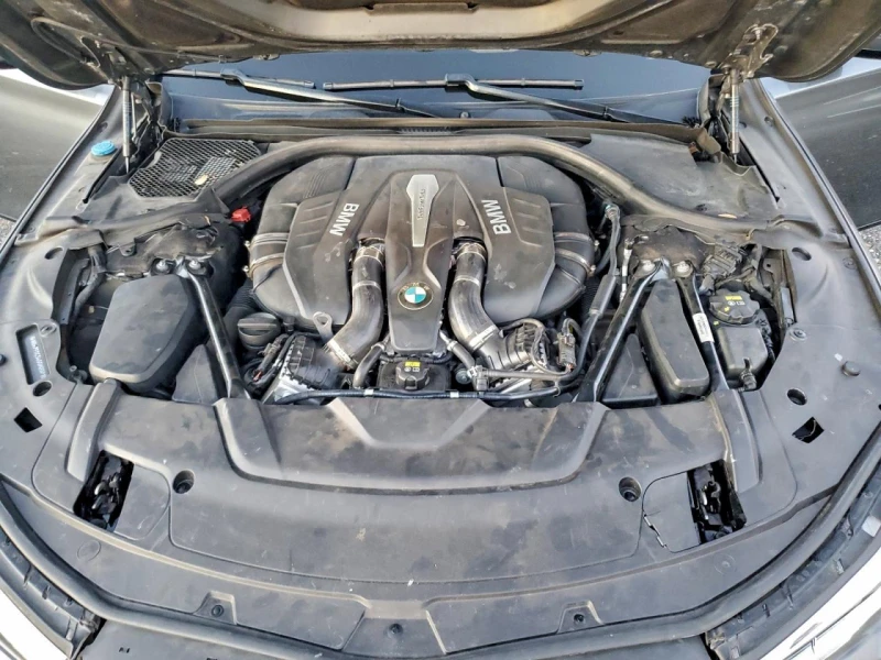 BMW 750 4.4l I, снимка 11 - Автомобили и джипове - 53192905