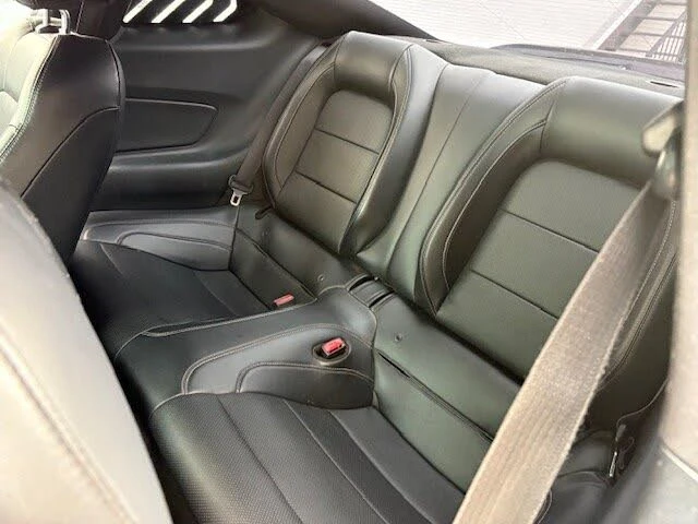 Ford Mustang 2.3 Eco Boost* КОЖА* NAVI* ПОДГРЕВ* ОБДУХВАНЕ* , снимка 9 - Автомобили и джипове - 54998392