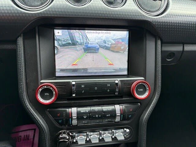 Ford Mustang 2.3 Eco Boost* КОЖА* NAVI* ПОДГРЕВ* ОБДУХВАНЕ* , снимка 8 - Автомобили и джипове - 54998392