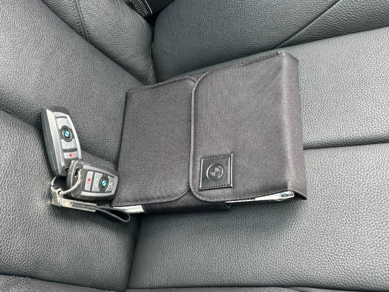 BMW 330 * xDrive * 2 ����� * ���������� ����� * CARFAX | Mobile.bg � ����������� 13