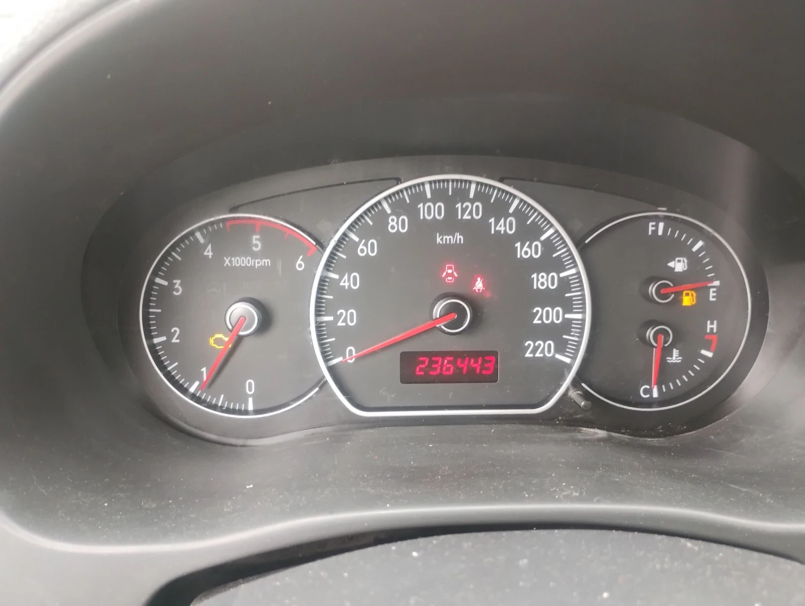 Suzuki SX4 1.9 4x4 i 1.6ddis2wd - изображение 10