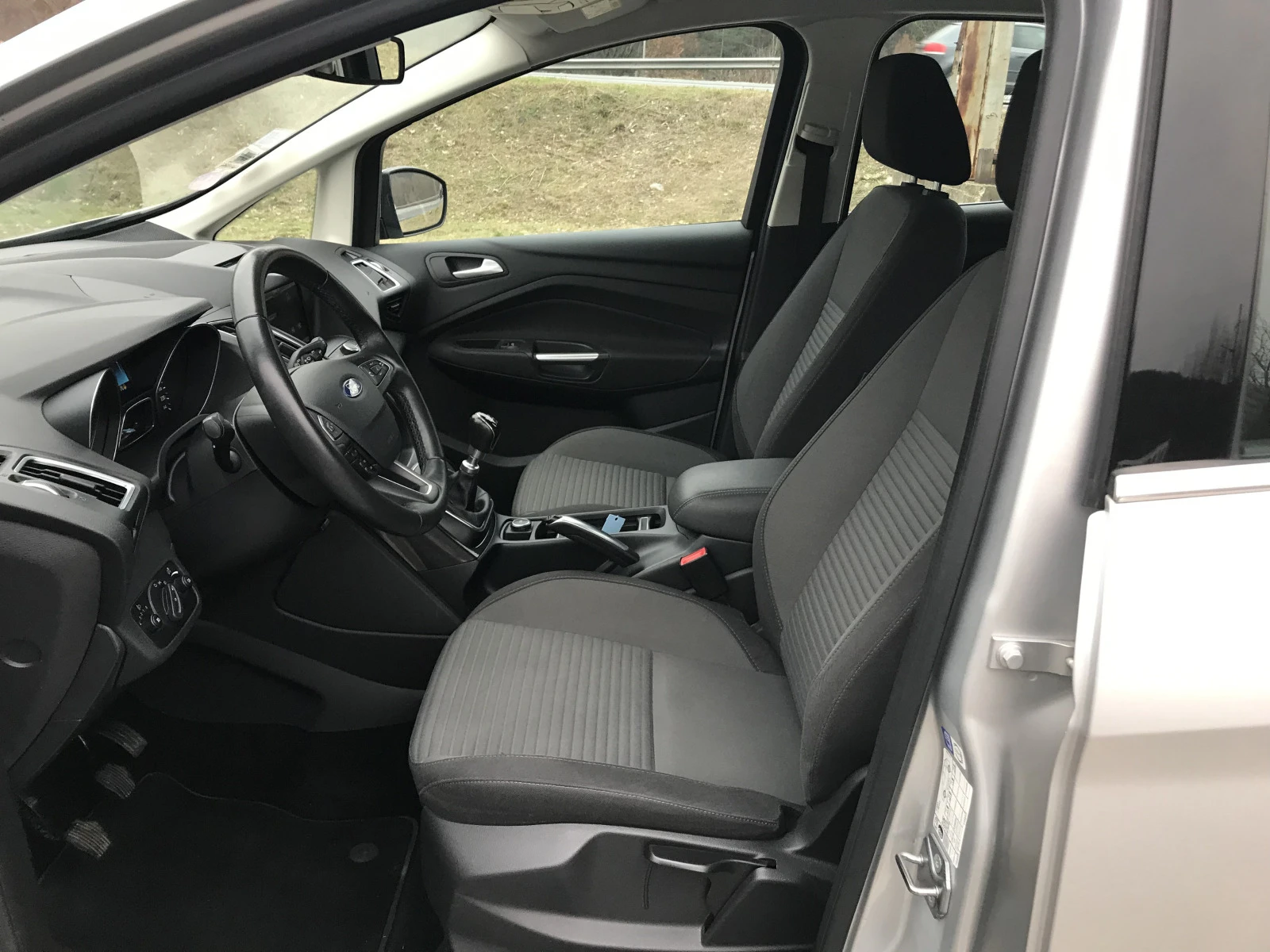 Ford C-max Titanium 1.0 EcoBoost Keyless Go - изображение 7