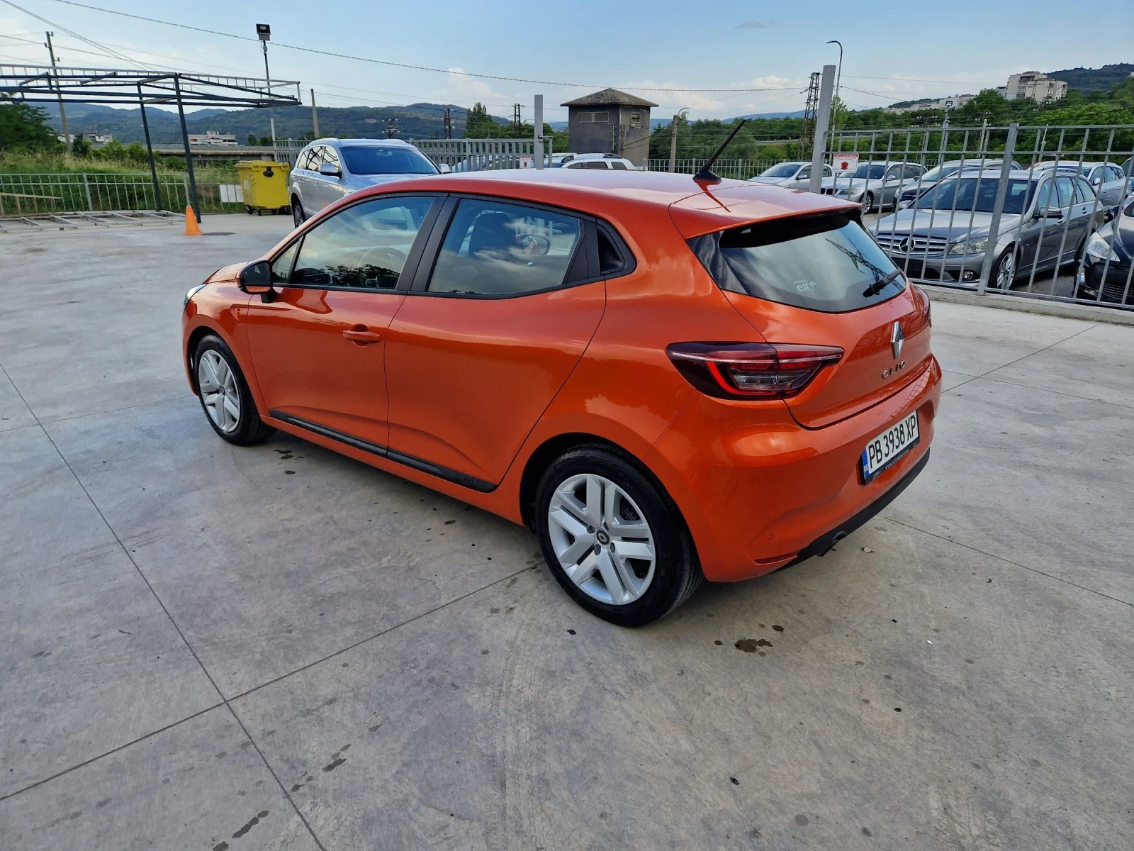 Renault Clio 1.0Tce 100кс+ LPG от Бг - изображение 6