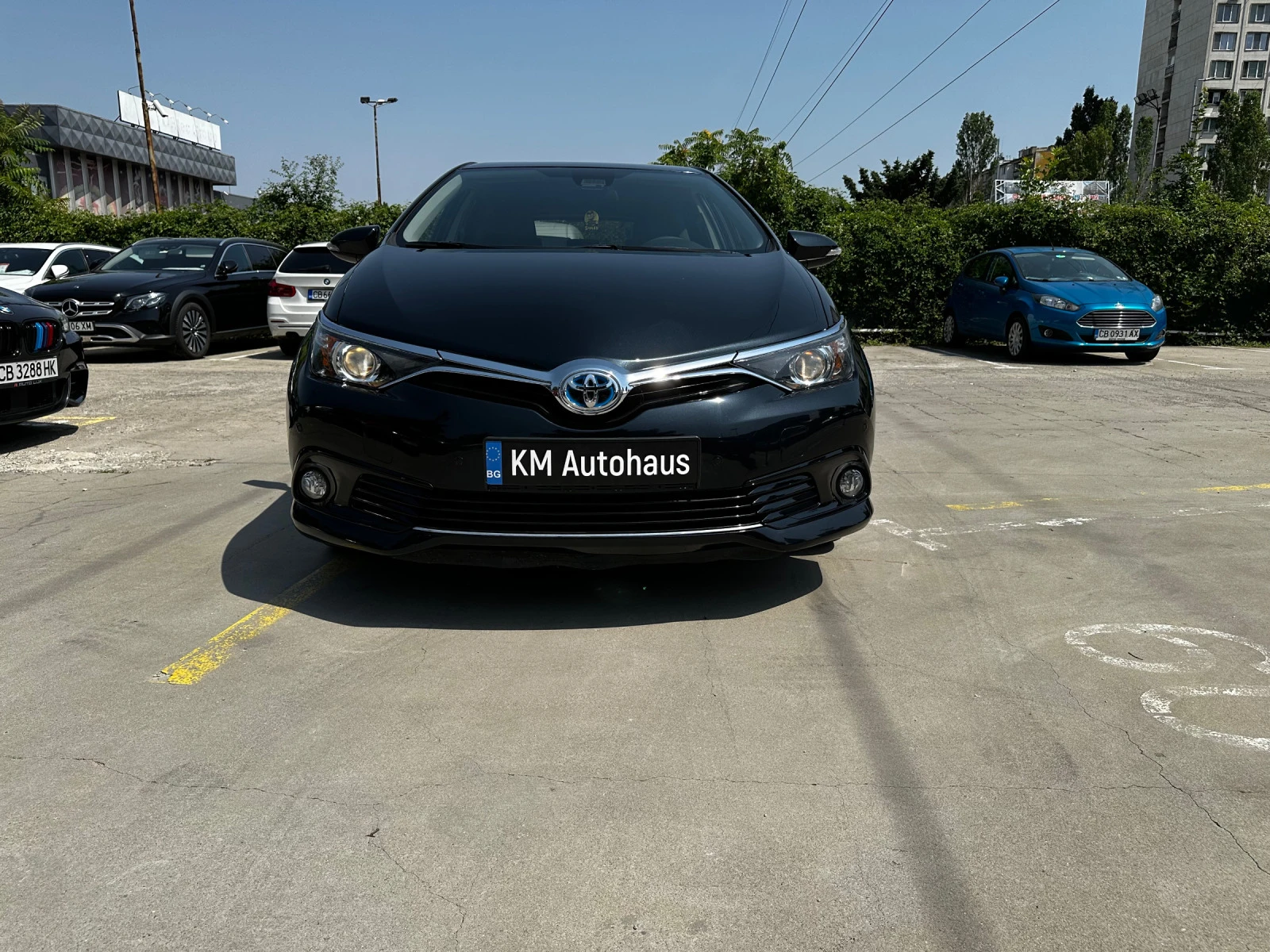 Toyota Auris 1.8 HYBRID - изображение 7